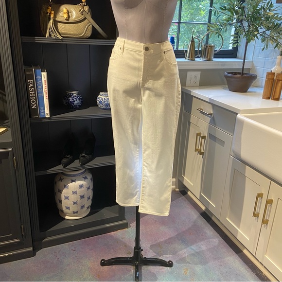 Chico's So Slimming Girlfriend Slim Leg Crop White Jeans – Size 10 - Picture 4 of 7